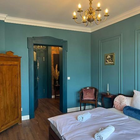 Apartament Baron ***** 옐레니아구라 외부 사진