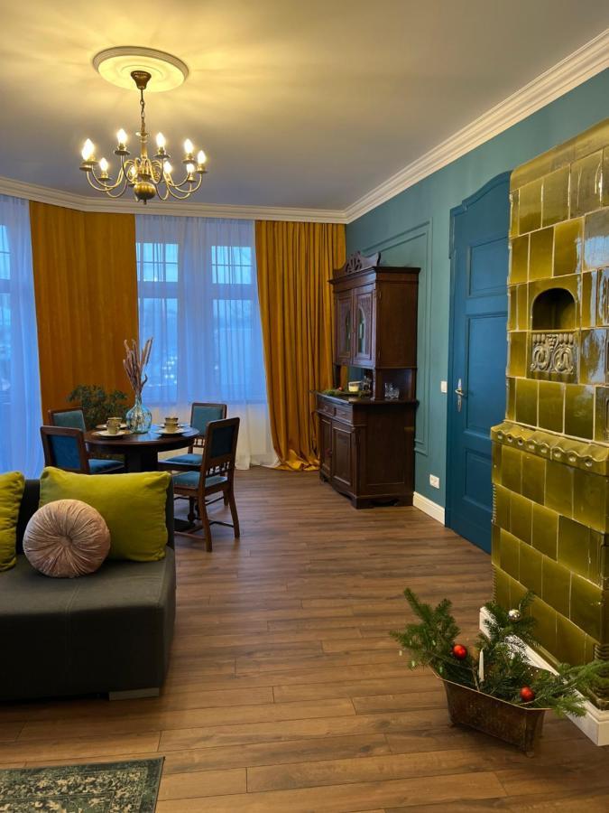 Apartament Baron ***** 옐레니아구라 외부 사진