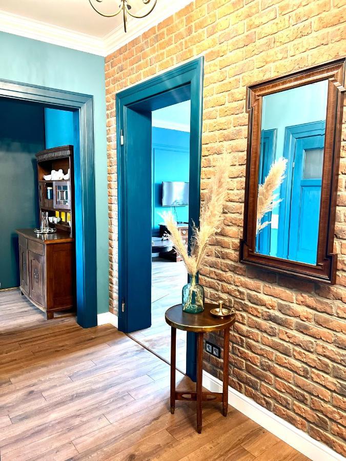 Apartament Baron ***** 옐레니아구라 외부 사진